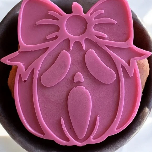 Fruity pebbles soap Ghost face 4x4in 8oz shea butter based handmade - Picture 2 of 2